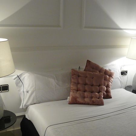 Apartamentos Manzana Madrid Kamer foto