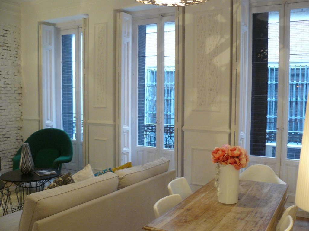 Apartamentos Manzana Madrid Kamer foto