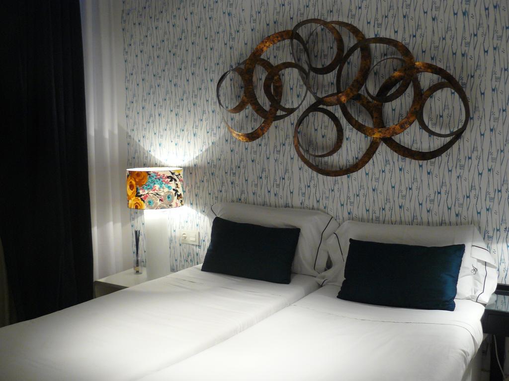 Apartamentos Manzana Madrid Kamer foto